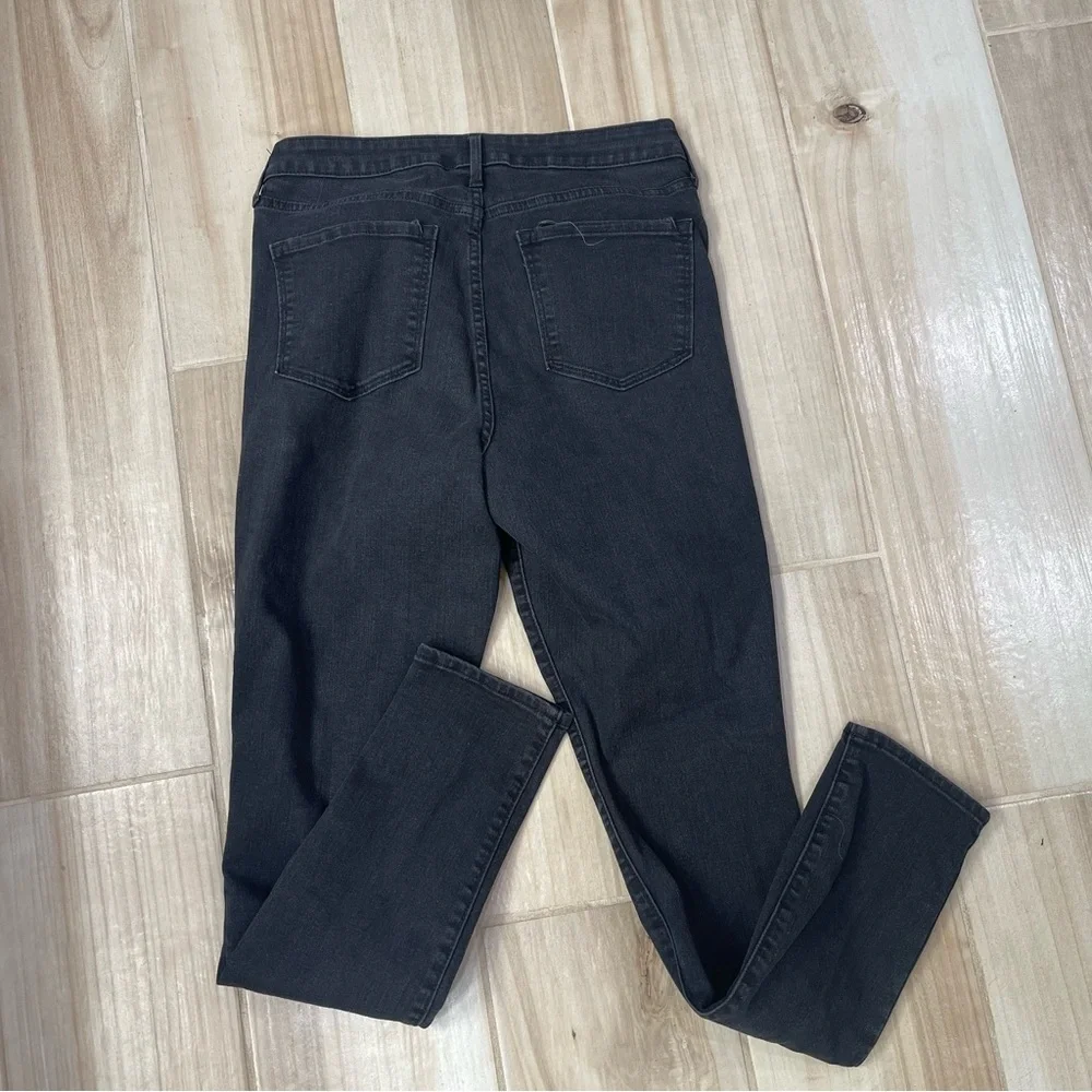Old Navy Black Skinny Jeans Classic Style - Picture 5 of 6